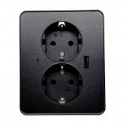 svart vägguttag med usb a+c