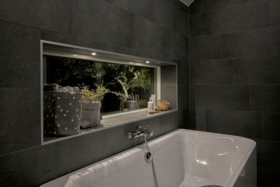 Hide A Lite Core Smart 120° Vit i badrum