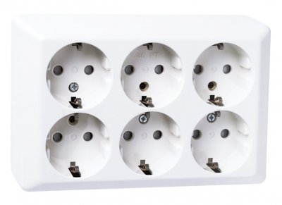 Elko RS Vägguttag 6-v UTP Jordat Renvit 7020160748409