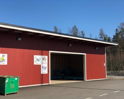 Gard I LED belysning gårdsplan