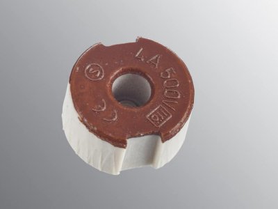 passdel 4a
mörkröd bottenkontakt