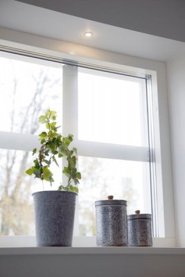 Spot Mini VP IP44 Vit interiörbild 1.jpg