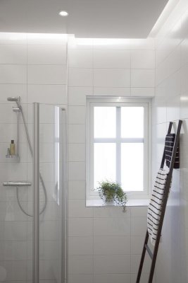 Spot Mini VP IP44 Vit interiörbild 2.jpg